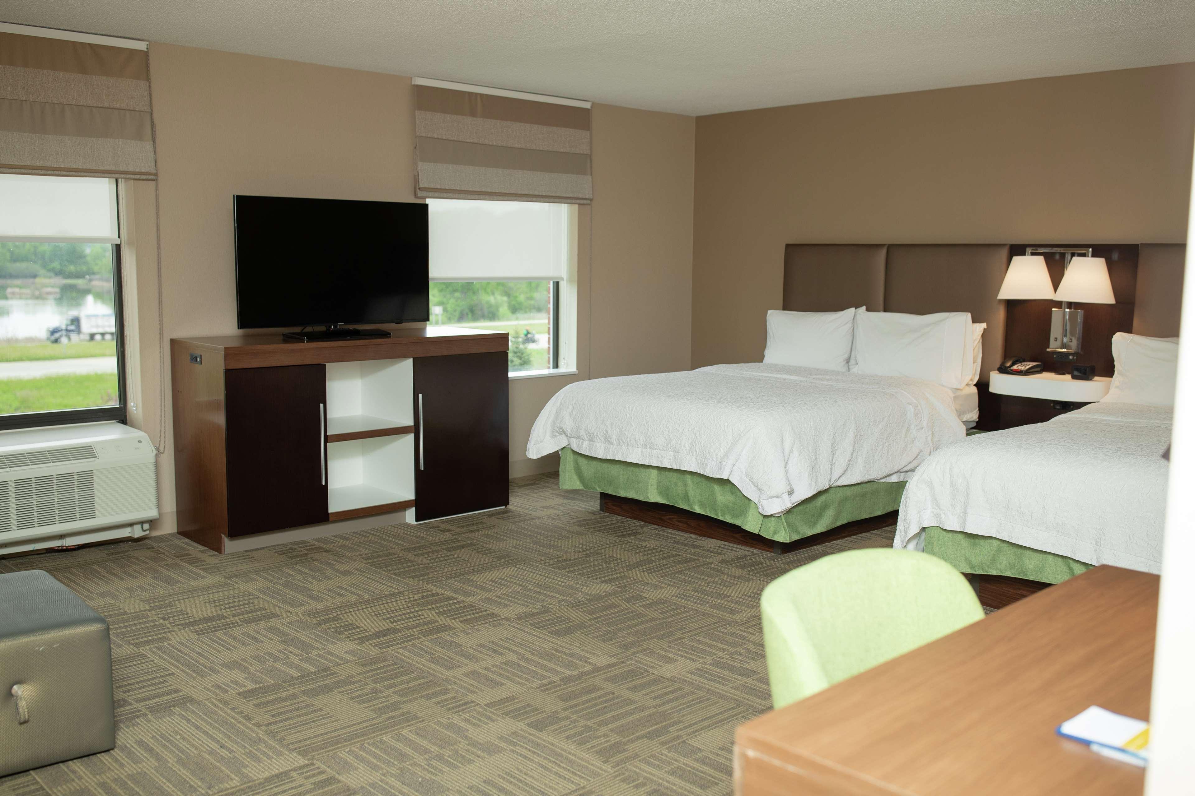 Hampton Inn Commerce/Нови Экстерьер фото