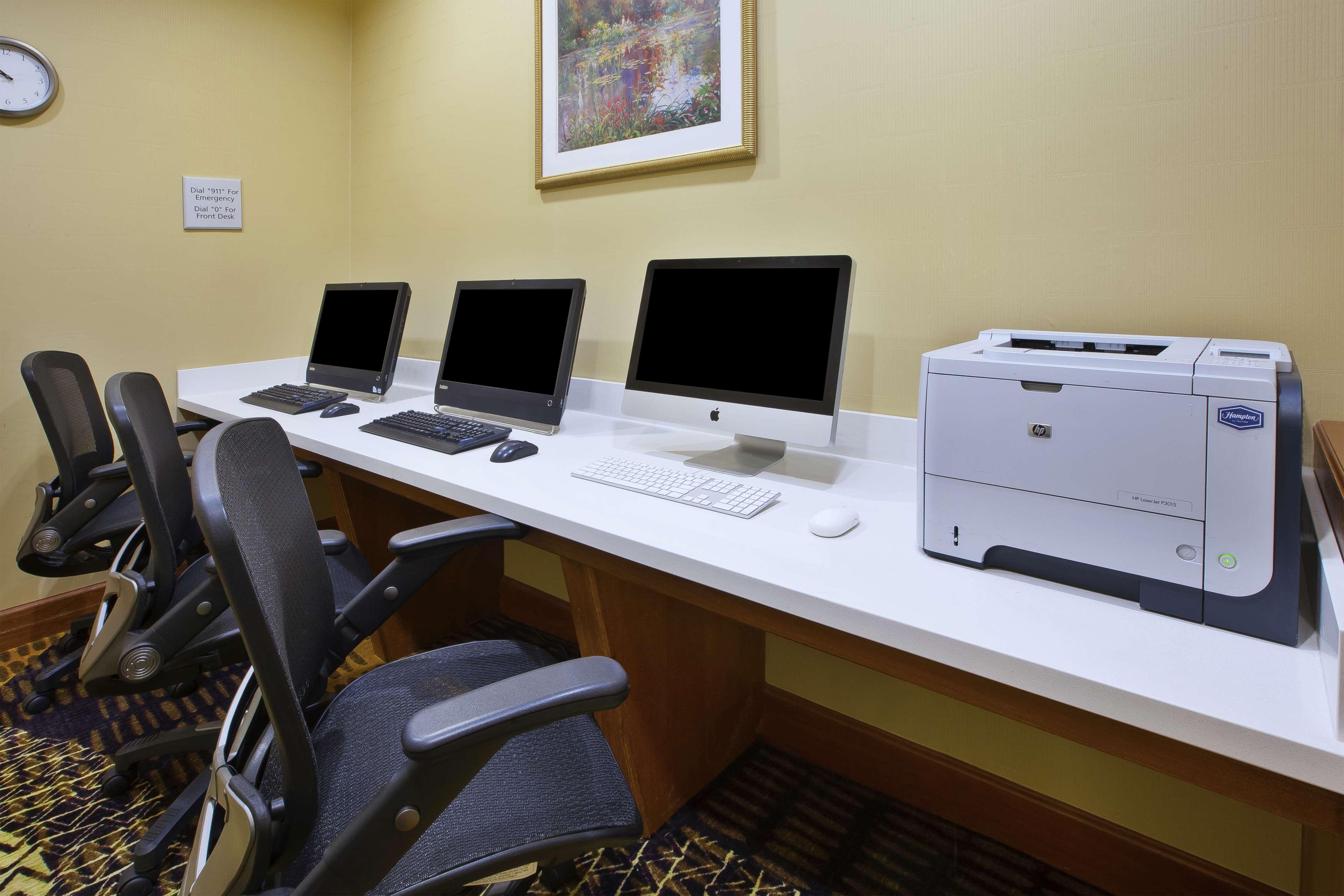 Hampton Inn Commerce/Нови Экстерьер фото
