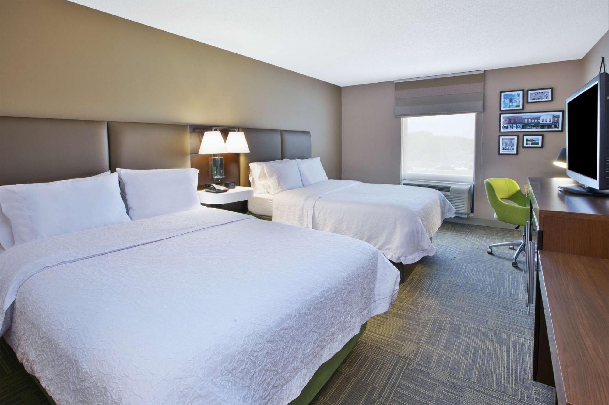 Hampton Inn Commerce/Нови Экстерьер фото