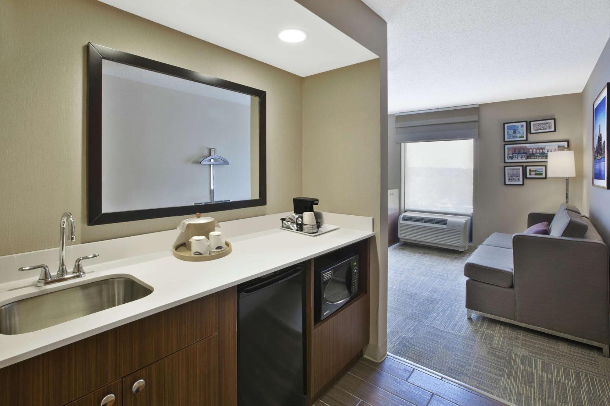 Hampton Inn Commerce/Нови Экстерьер фото