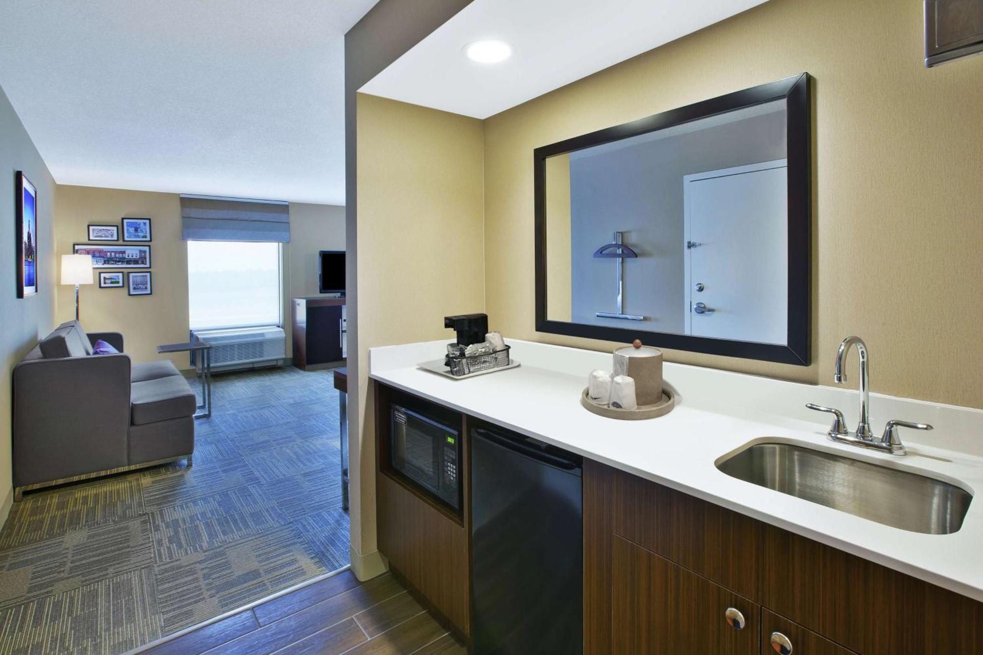 Hampton Inn Commerce/Нови Экстерьер фото