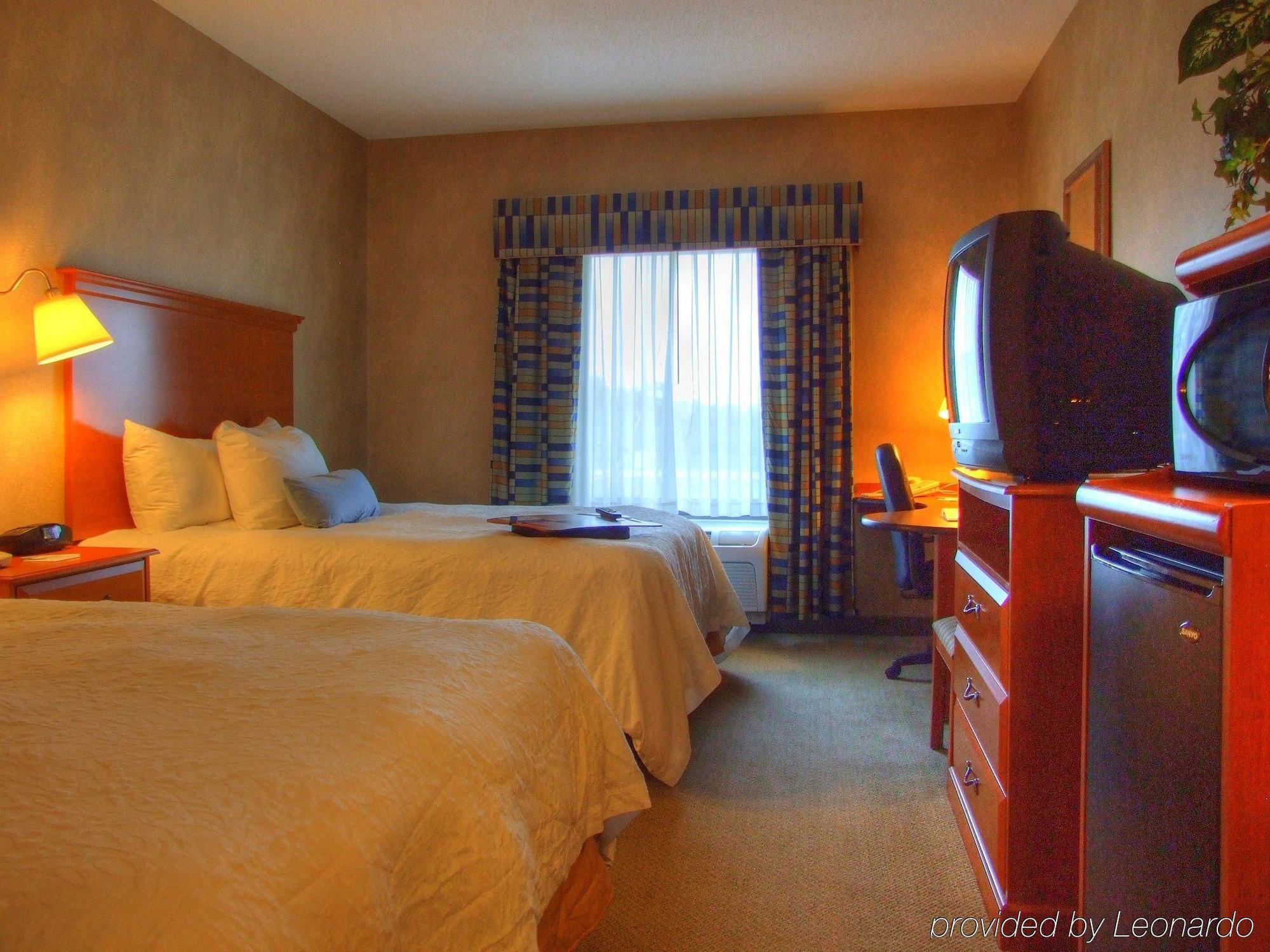 Hampton Inn Commerce/Нови Номер фото