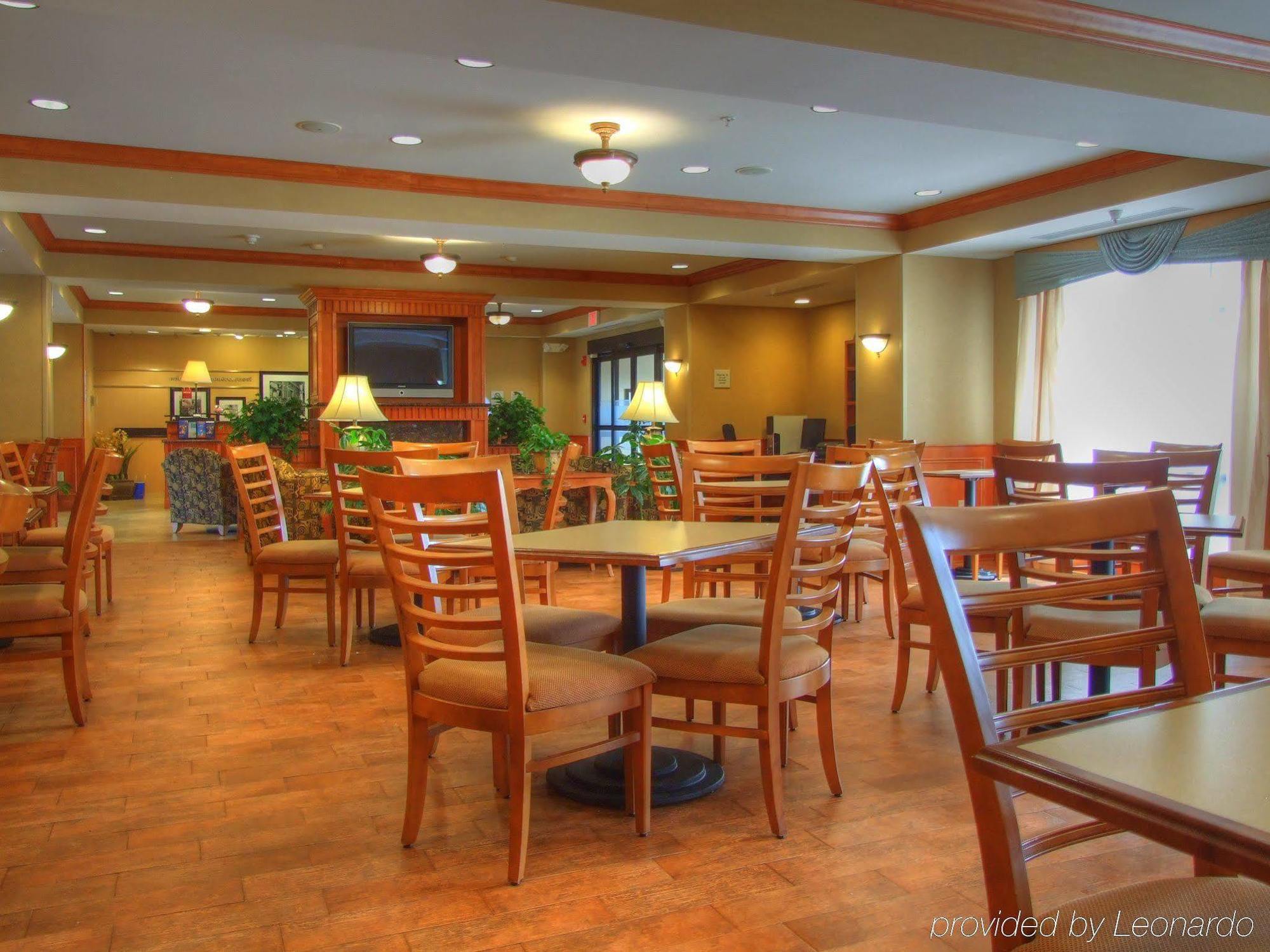 Hampton Inn Commerce/Нови Ресторан фото