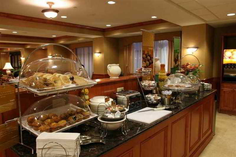 Hampton Inn Commerce/Нови Ресторан фото