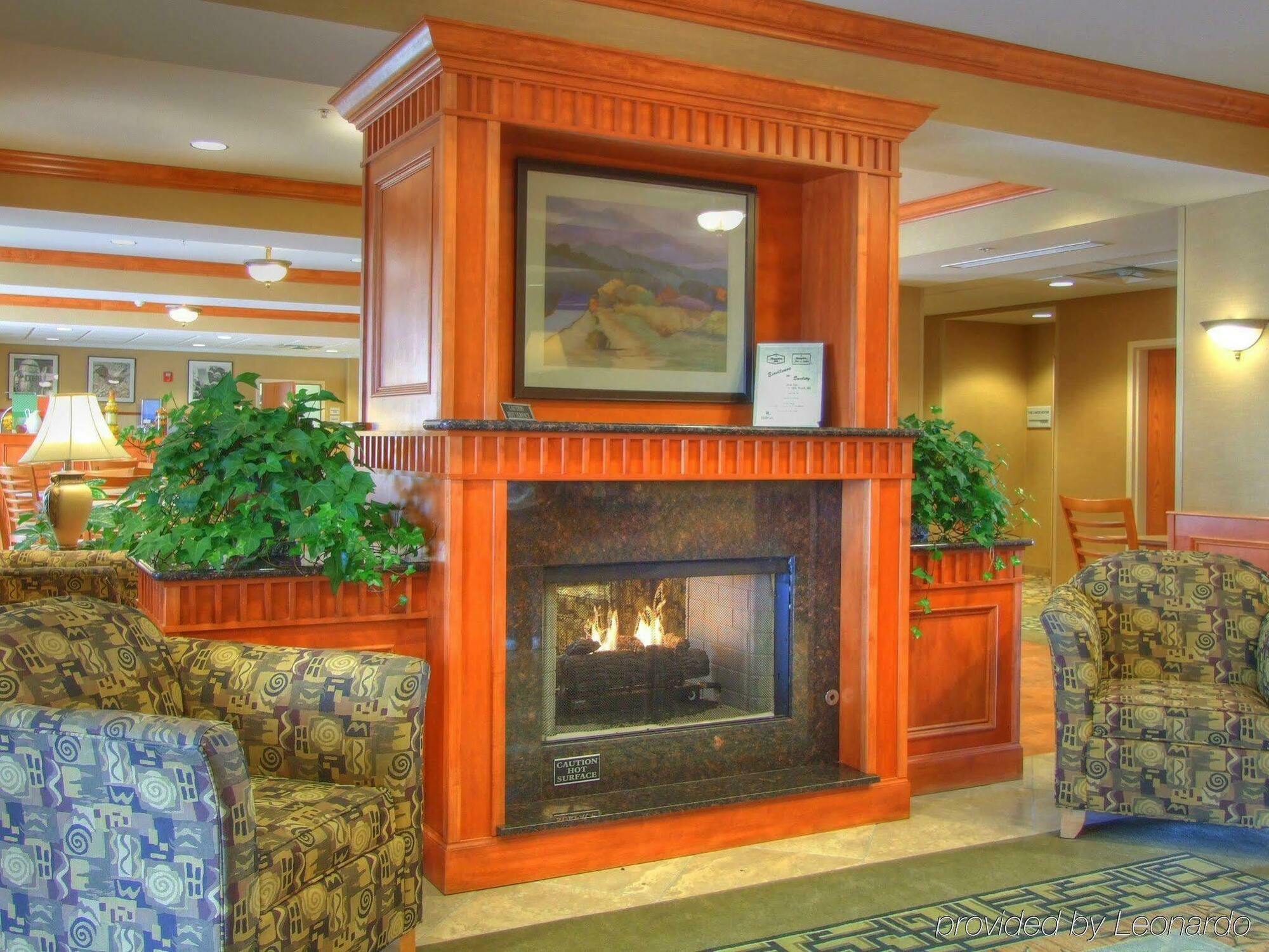 Hampton Inn Commerce/Нови Экстерьер фото